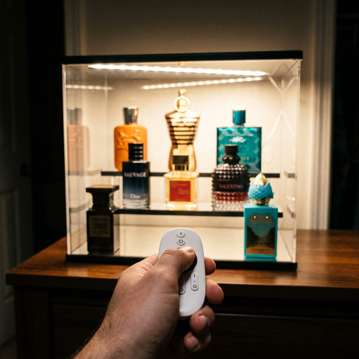 Turning on the Scent Vault LED with the remote control